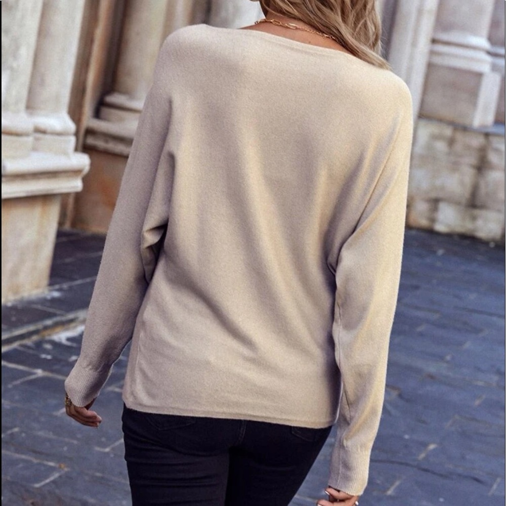 Comfy Boat Asymmetrical Neck Batwing Sleeve Sweater Top - Picture 3 of 6